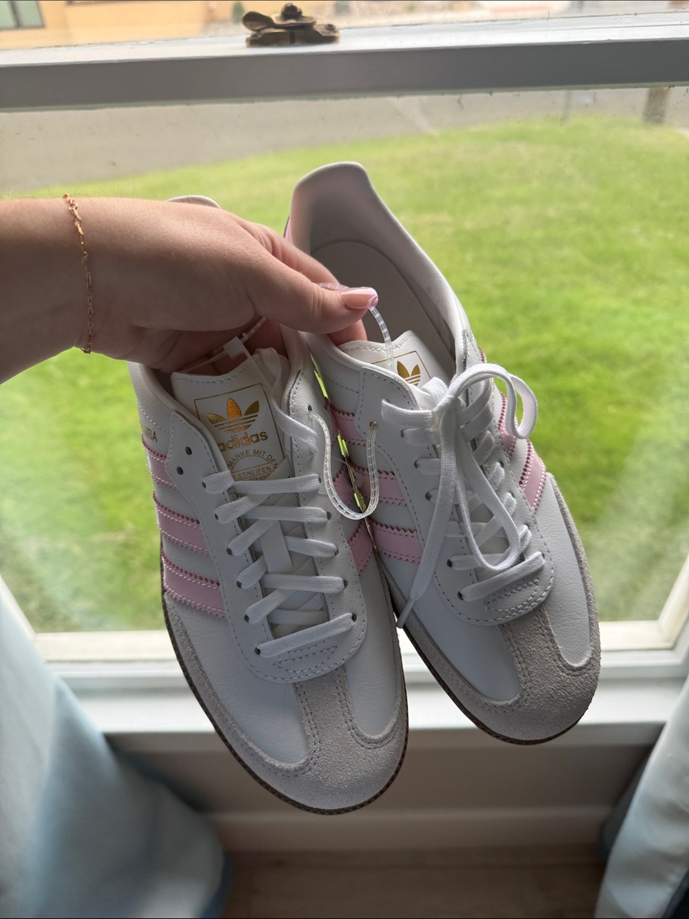 adidas Women’s White & Light Pink Classic Sambas